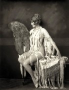 Alfred Cheney Johnston_1927_Ziegfeld Follies Girls_Ruth Etting.jpg